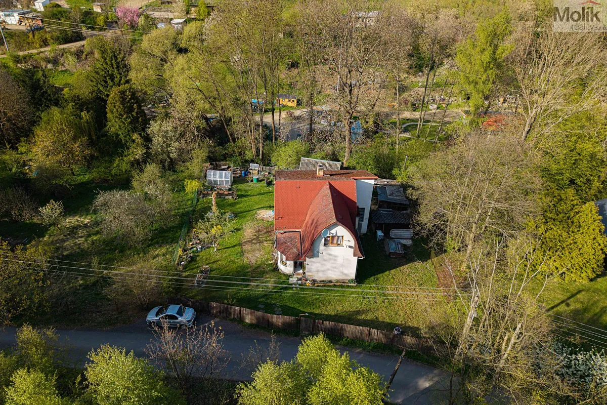Prodej rodinného domu 200 m², pozemek 802 m²